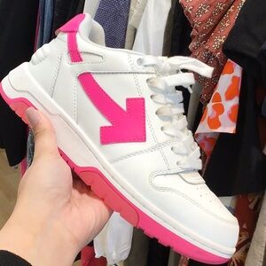 Off-White Women's Sneakers in White and Pink